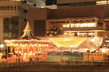 光り輝く夜