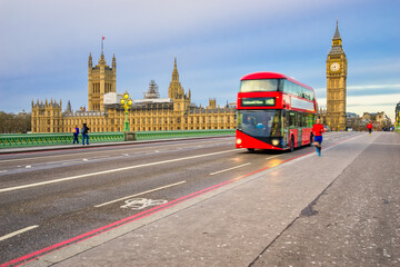 Fototapeta na wymiar Big Ben and British Parliament seen from Westminster bridge in London. Englan