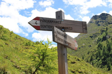 Wegweiser Panoramaweg