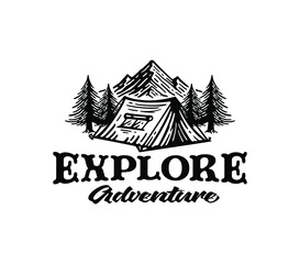 Obraz premium Camp and explore mountain vintage logo design, vector