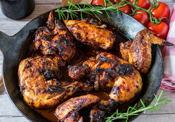 Geschmortes italienisches Hähnchen nach Jägerart