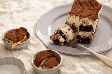 ココアパウダーたっぷりのマスカルポーネチーズを使ったティラミス