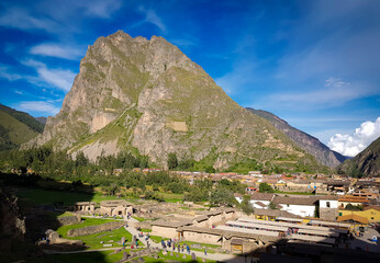 photograph of the mountain in Ollantaytambo, which houses the Inca refrigerators