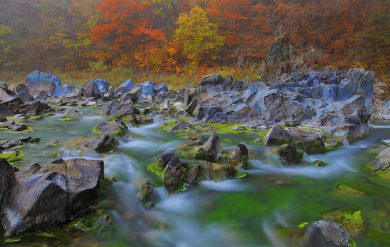 UNESCO National Geopark, beautiful white stoned stream called baekseoktan in cheongsong, south korea © 사월 박