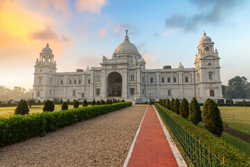Fototapeta na wymiar Victoria Memorial historic monument Kolkata, India at sunrise