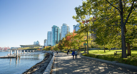 Obraz premium Vancouver on a Sunny Autumn Day