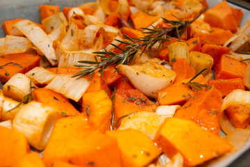 Baked carrot squash with onion and rosemary