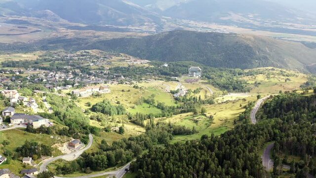 Survol de Font-Romeu et Odeillo
