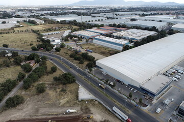 Sitio de construcción desde las alturas - Construction site and industrial 