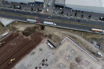 Sitio de construcción desde las alturas - Construction site and industrial 