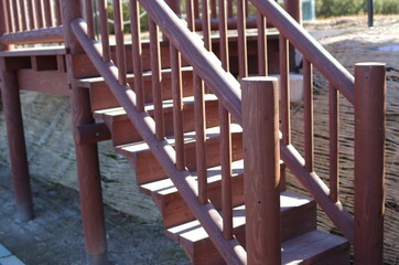 Fototapeta na wymiar 木製のデッキの階段