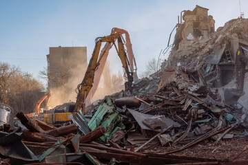 Process of demolition of old industrial building