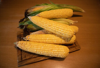 tender yellow corn on the cob
