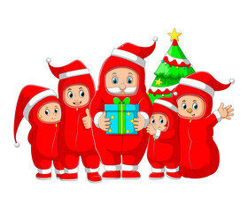 The Santa clause celebrate the Christmas with the family and using the personal protective equipment