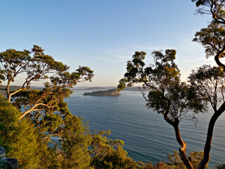 Fototapeta na wymiar Beautiful view of the ocean, West Head Lookout towards Barrenjoey Head, Palm beach, Sydney, New South Wales, Australia 