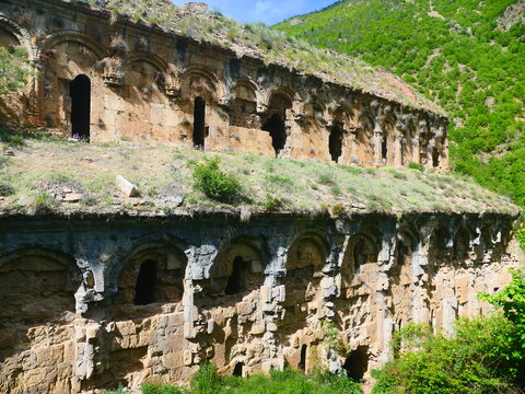 barhal