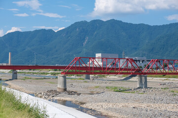 災害復旧中の千曲川橋梁