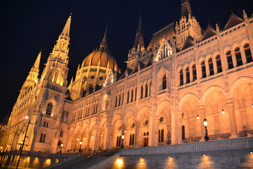 Fototapeta na wymiar Vergria, Budapest, Parliament, night