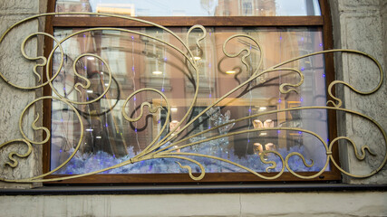 SONY DSC Window lattice in the art Nouveau style architecture decoration reflection decoration of the city for the new year showcase city center Moscow 2020