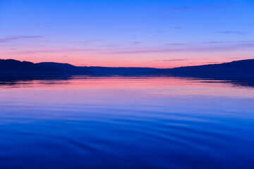 Traumhafter Sonnenuntergang am Bodensee (Insel Reichenau)
