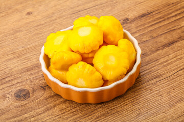 Marinated patissons in the bowl