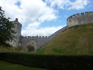 Fototapeta na wymiar The defensive walls of Arundel Castle
