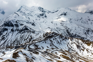 The snow began to melt