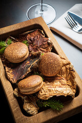 mushroom macaroons with red wine