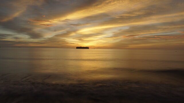 SUNSET ON GONDRIAH BEACH, PARIAMAN