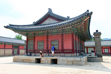 Gyeongbokgung Palace in Seoul, South Korea. - obrazy, fototapety, plakaty