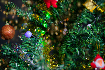 Obraz na płótnie Canvas Christmas tree and details on it.