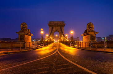 Chain Bridge at night in Budapest. Hungary 
