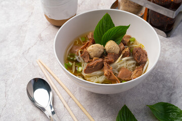 Stewed Beef and Meatballs Rice Noodles