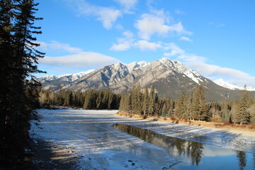 Fototapeta na wymiar Winter Beauty On The Bow River, Banff National Park, Alberta