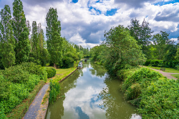 Fototapeta na wymiar Grand Union canal in Milton Keynes. England
