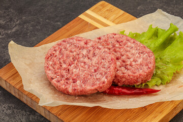 Raw beef cutlet for burger