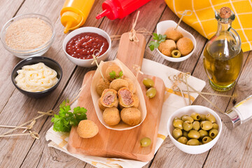 Ascoli stuffed olives.
