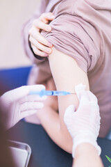 ワクチン接種　予防接種　注射　メディカル　【ウィズコロナのニューノーマル】