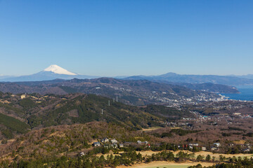 Fototapeta na wymiar 静岡県伊東市大室山からの富士山