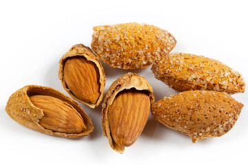 roasted, shelled and salted almonds