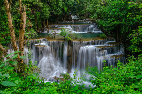 Huay Mae Khamin Waterfall, 4st floor, named Chatkeaw, located at Srinakarin Dam National Park Kanchanaburi Province, Thailand © subinpumsom