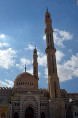 Obraz premium Al Mustafa mosque, a large Islamic temple in the city center. Sharm El Sheikh, Egypt