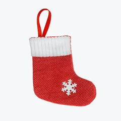 Abwaschbare Fototapete Süße Monster Weihnachtsrote Socke mit weißer Schneeflocke isoliert auf weiß