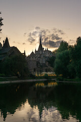 Fototapeta na wymiar Sunset at the castle