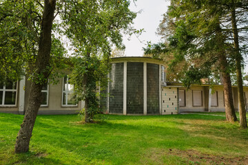 Ehemalige Aula der Erweiterten Oberschule am Schloss Gadebusch, Mecklenburg-Vorpommern, Deutschland