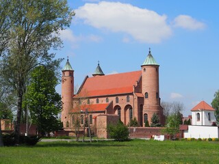 Fototapeta na wymiar Medieval Church in Brochów in Poland