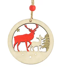 Tragetasche Holzkugel Ornament mit Hirsch für Weihnachtsschmuck auf weißem Hintergrund © Albert Ziganshin