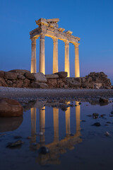 Naklejka premium Beautiful reflection of Apollo Temple at Sunset in Antalya Turkey