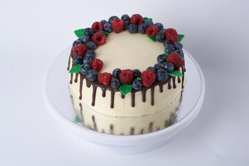 cream cake with fresh berries