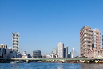 Fototapeta na wymiar The Tsukuda-Ohashi Bridge over the Sumida River